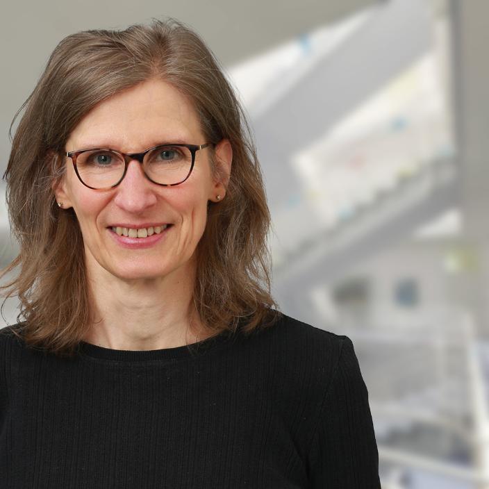 Dr. Andrea Fleck
